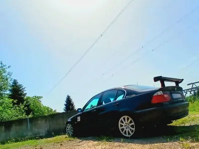 Gebraucht BMW 323 190 PS (139 kW) 1998 Schwarz Limousine