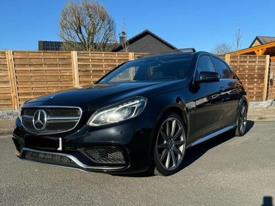 Mercedes E63 AMG