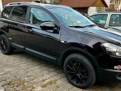 Gebraucht Nissan Qashqai +2 Tekna 150 PS (110 kW) 2013 Violet SUV