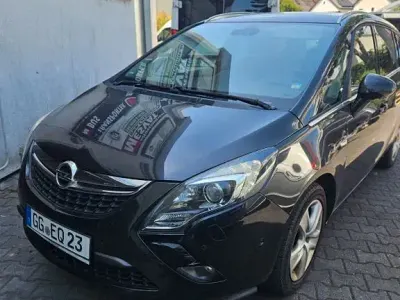 Gebraucht Opel Zafira Tourer Business 136 PS (100 kW) 2015 Schwarz Van / Kleinbus