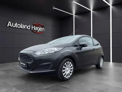 Gebraucht Ford Fiesta 101 PS (74 kW) 2015 Schwarz Kleinwagen
