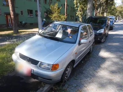 Gebraucht VW Polo 1999 Silber Kleinwagen