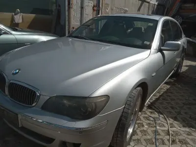 Gebraucht BMW 740L 306 PS (225 kW) 2007 Silber Limousine
