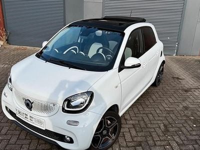 Gebraucht Smart ForFour Passion 66 PS (48 kW) 2017 Weiß Kleinwagen