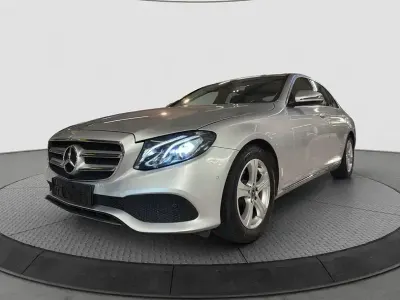 Używany Mercedes E200 Avantgarde 184 KM (135 kW) 2018 Srebrny Sedan/Limuzyna