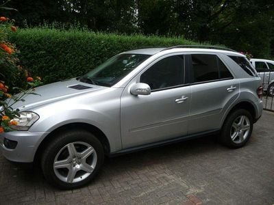 Mercedes ML280