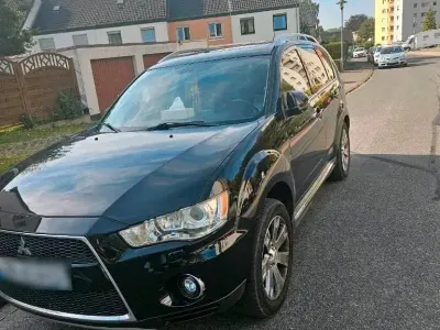Gebraucht Mitsubishi Outlander 156 PS (114 kW) 2010 Schwarz SUV