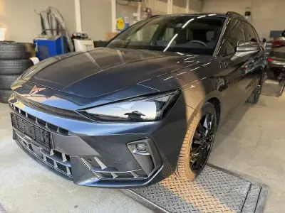 Gebraucht Cupra Leon 150 PS (110 kW) 2025 Grau Kombi