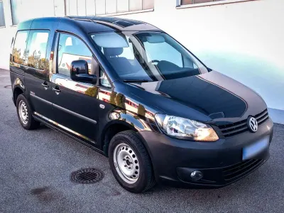 Gebraucht VW Caddy 109 PS (80 kW) 2011 Schwarz Van / Kleinbus