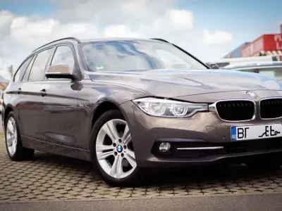 Gebraucht BMW 320 Sport Line 190 PS (139 kW) 2015 Kombi