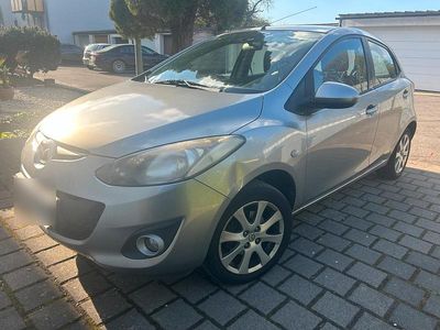 Second-hand Mazda 2 75 CP (55 kW) 2011 Argintiu Hatchback