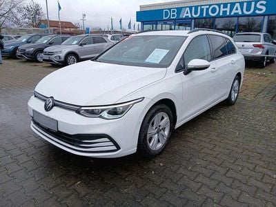 Gebraucht VW Golf VIII Life 131 PS (96 kW) 2023 Weiß Kombi