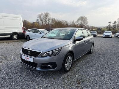 Gebraucht Peugeot 308 SW Active 131 PS (96 kW) 2021 Grau Kombi