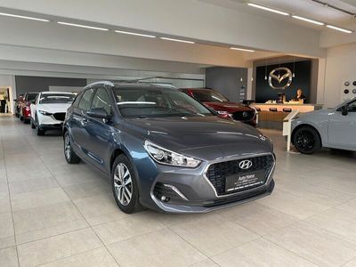 gebraucht Hyundai i30 Kombi YES! 1,4 140PS DCT DAB+ 8fach