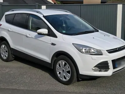 Gebraucht Ford Kuga Trend 140 PS (102 kW) 2014 Weiß SUV
