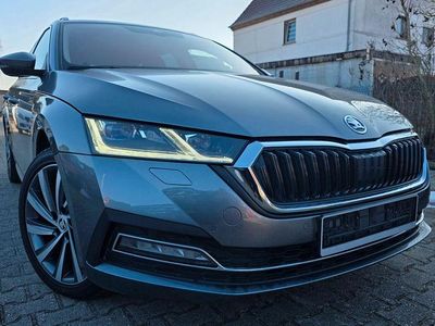 Grau Gebraucht 2022 Skoda Octavia Style Kombi | 21.399 € (Fairer Preis)