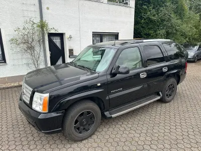 Gebraucht Cadillac Escalade 349 PS (256 kW) 2004 Schwarz SUV