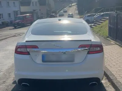 Gebraucht Jaguar XF 210 PS (154 kW) 2009 Weiß Limousine