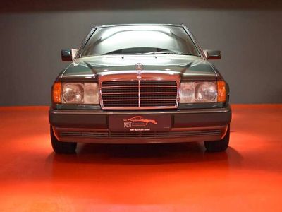 gebraucht Mercedes 220 CE Coupé/150PS/AUT./SAMMLERAUTO/WENIG KM/TOP