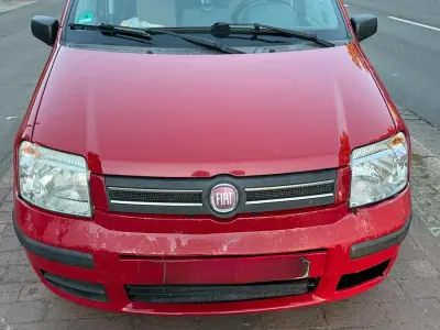 Używany Fiat Panda 60 KM (44 kW) 2009 Czerwony Hatchback