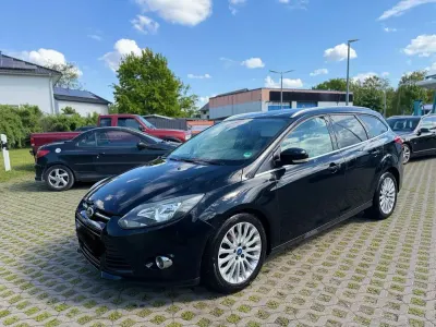 Gebraucht Ford Focus Titanium 116 PS (85 kW) 2011 Schwarz Limousine