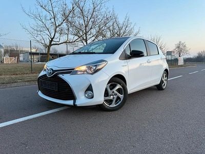Weiß Gebraucht 2014 Toyota Yaris Kleinwagen | 8.999 € (Guter Preis)