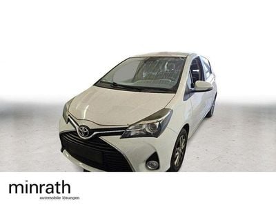 Usata Toyota Yaris Edition-S 99 CV (72 kW) 2016 Bianco Berlina