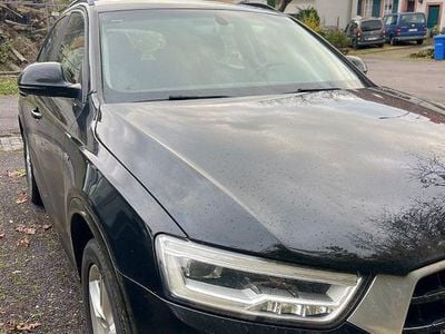Gebraucht Audi Q3 Basis 150 PS (110 kW) 2015 Schwarz SUV