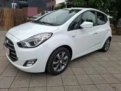 Gebraucht Hyundai ix20 Passion 90 PS (66 kW) 2016 Weiß Kleinwagen