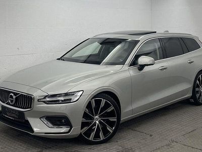 Gebraucht Volvo V60 Inscription 197 PS (144 kW) 2022 Birch light (metallic) Kombi
