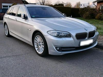 Gebraucht BMW 523 204 PS (150 kW) 2010 Silber Kombi
