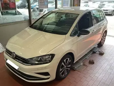 Gebraucht VW Golf Comfortline 150 PS (110 kW) 2020 Weiß Van / Kleinbus