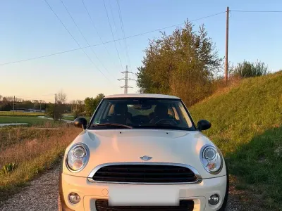 Używany Mini ONE 98 KM (72 kW) 2013 Beżowy Hatchback