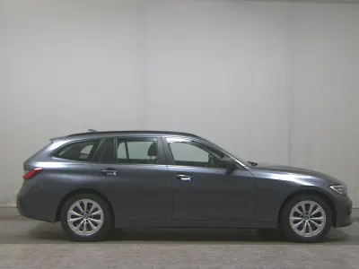 Gebraucht BMW 320 Advantage 190 PS (139 kW) 2021 Grau Kombi