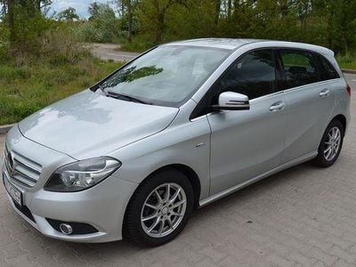 Mercedes B180