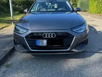 Gebraucht Audi A4 Basis 163 PS (119 kW) 2019 Grau Kombi
