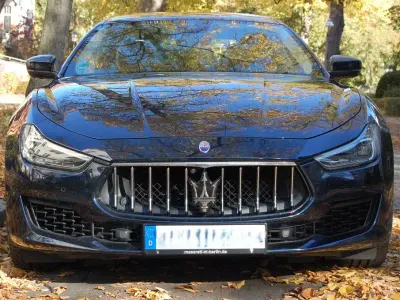 Gebraucht Maserati Ghibli GranLusso 349 PS (256 kW) 2019 Blau Limousine