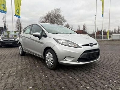 Silber Gebraucht 2009 Ford Fiesta Trend Kleinwagen | 5.290 € (Fairer Preis)