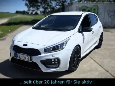 Gebraucht Kia Ceed GT GT 204 PS (150 kW) 2018 Weiß Limousine