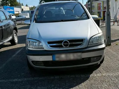 Gebraucht Opel Zafira 102 PS (75 kW) 2003 Silber Van / Kleinbus
