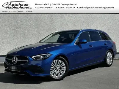 Gebraucht Mercedes C200 Avantgarde 204 PS (150 kW) 2023 Spektralblau (metallic) Kombi