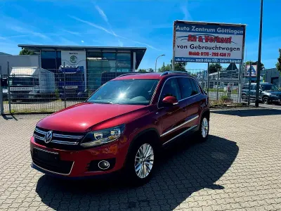 Gebraucht VW Tiguan Sportline 160 PS (117 kW) 2015 Rot SUV