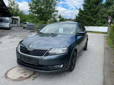 Gebraucht Skoda Rapid Drive 90 PS (66 kW) 2016 Grau Kleinwagen