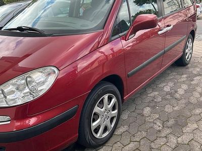 Peugeot 807
