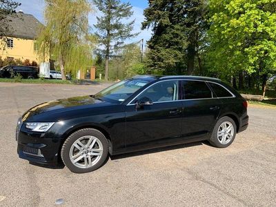 Używany Audi A4 Sport 150 KM (110 kW) 2019 Czarny Kombi