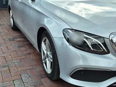 Gebraucht Mercedes E200 169 PS (124 kW) 2020 Silber Limousine