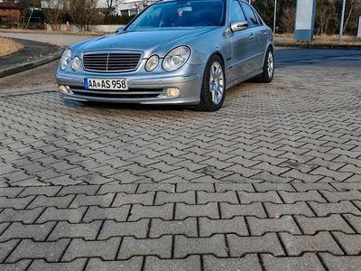 Gebraucht Mercedes E500 306 PS (225 kW) 2003 Silber Limousine