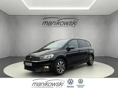 Używany VW Touran Active 150 KM (110 kW) 2021 Czarny Minivan