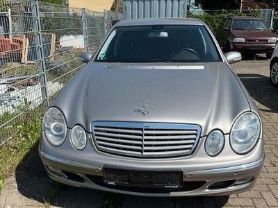 Mercedes E240