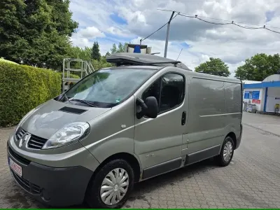 Gebraucht Renault Trafic 114 PS (83 kW) 2011 Beige Van / Kleinbus